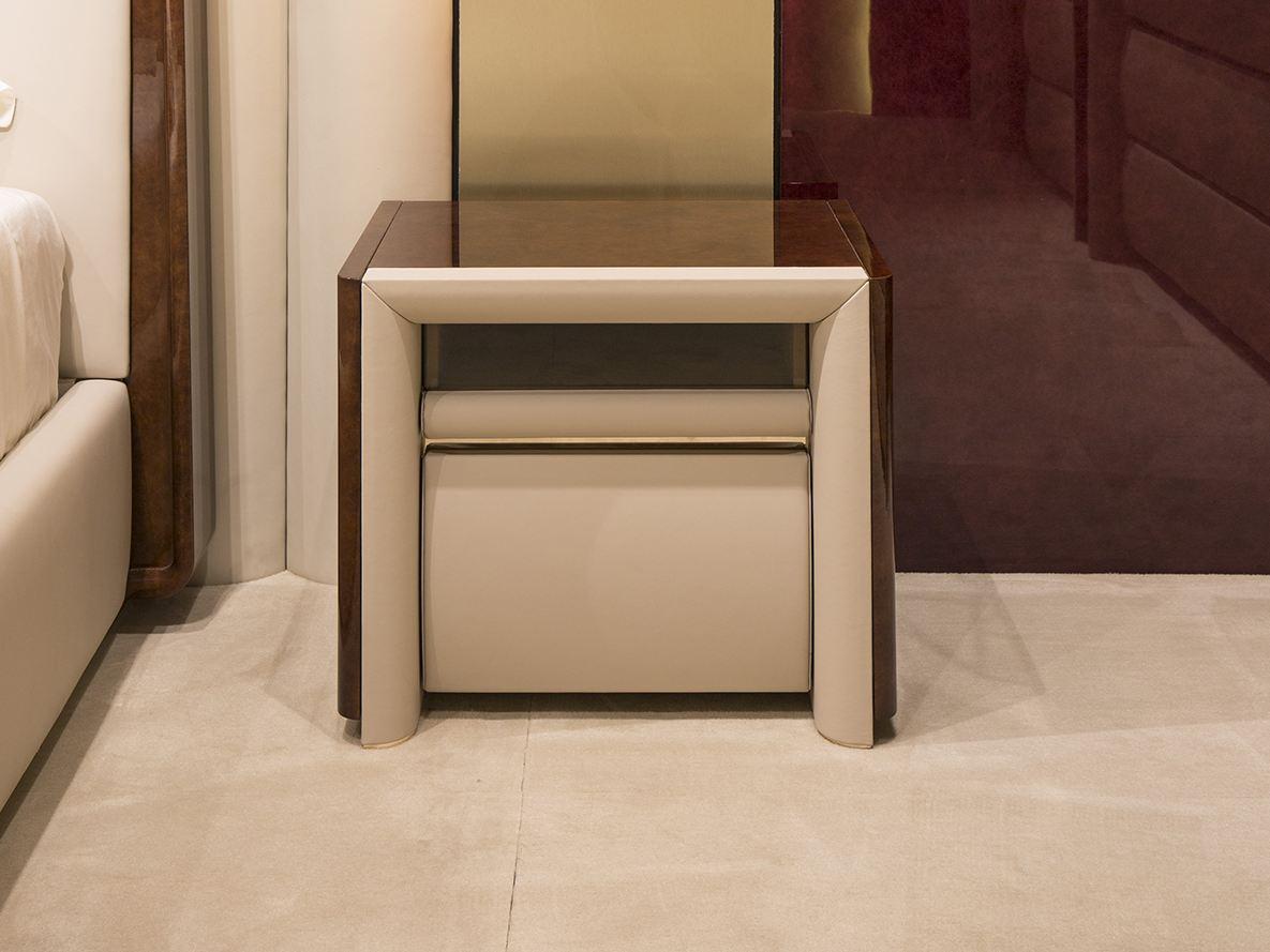MADISON Wooden bedside table with drawers