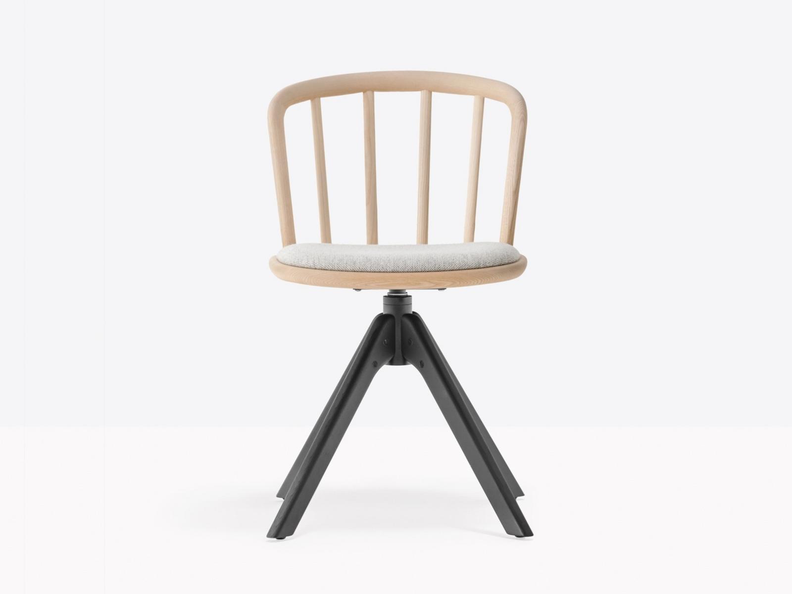 NYM 2841 Swivel ash chair with integrated cushion