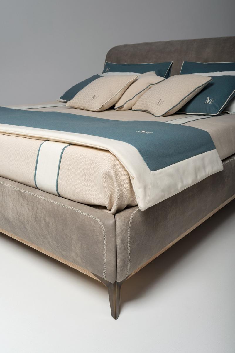 BARUFFA Leather bed