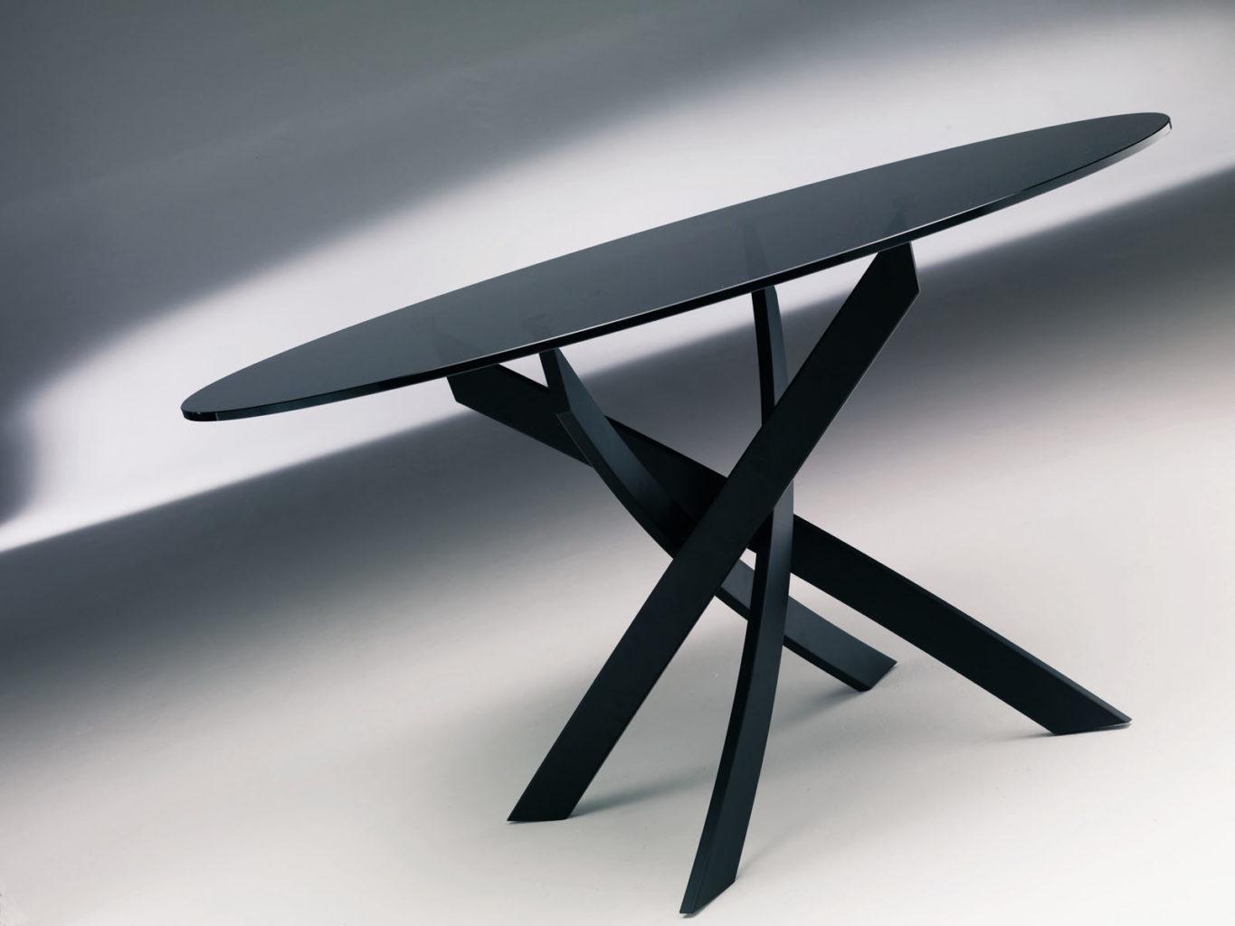 BARONE Round ceramic table