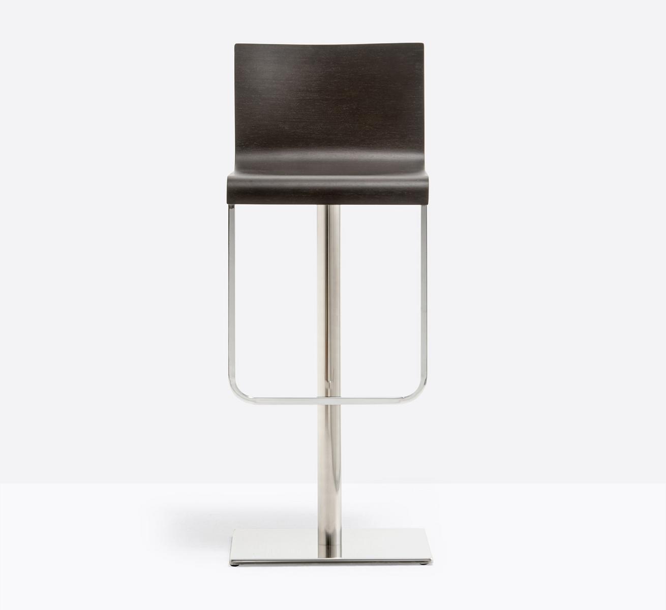 KUADRA 4408 High swivel stool with footrest