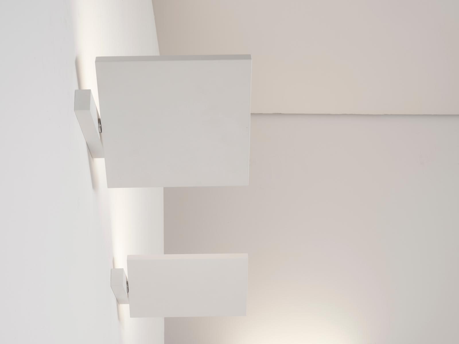 FIIN LED adjustable aluminium wall lamp