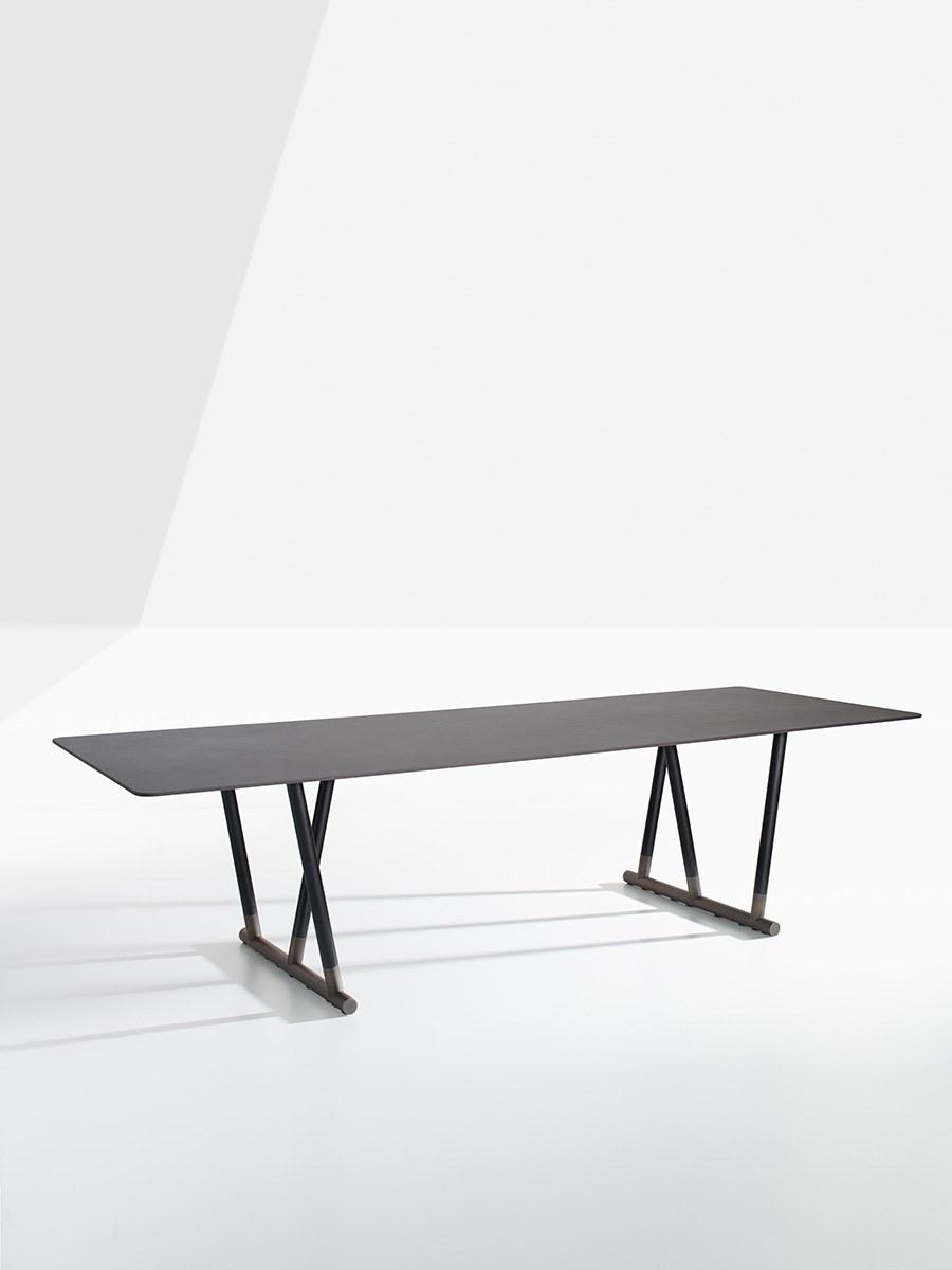 PIPE Rectangular porcelain stoneware table