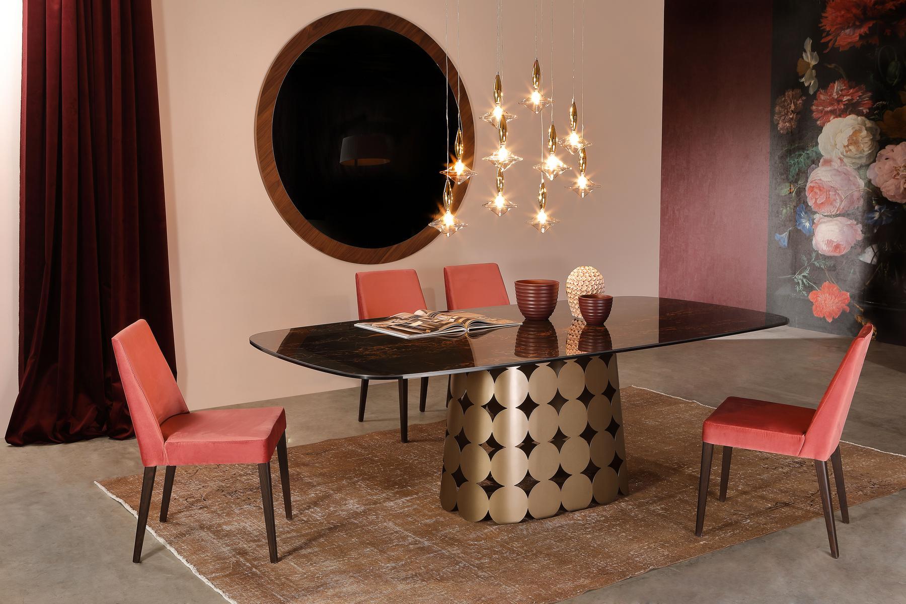 SAM Upholstered chair