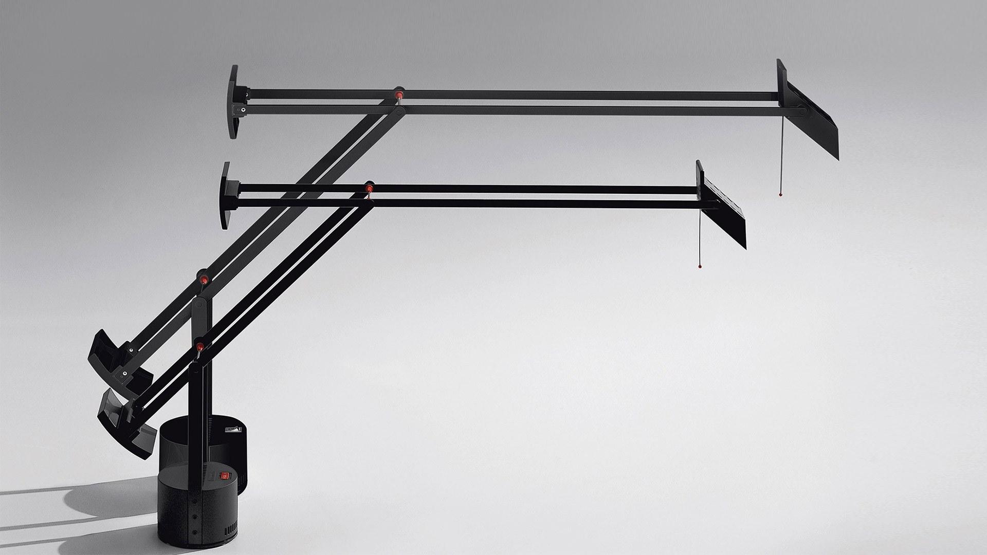 TIZIO LED adjustable desk lamp