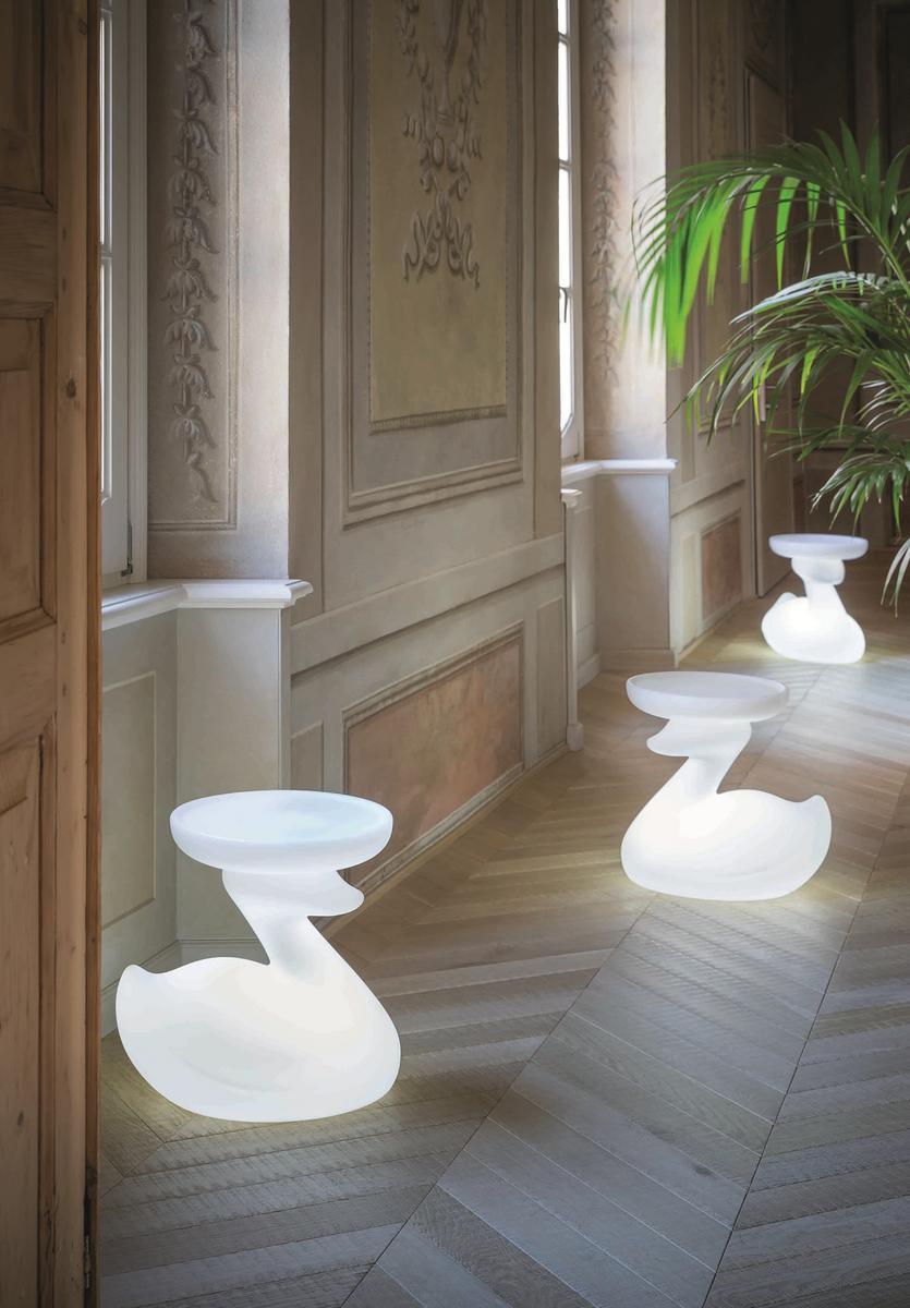THEDUCK Round polyethylene garden side table with light