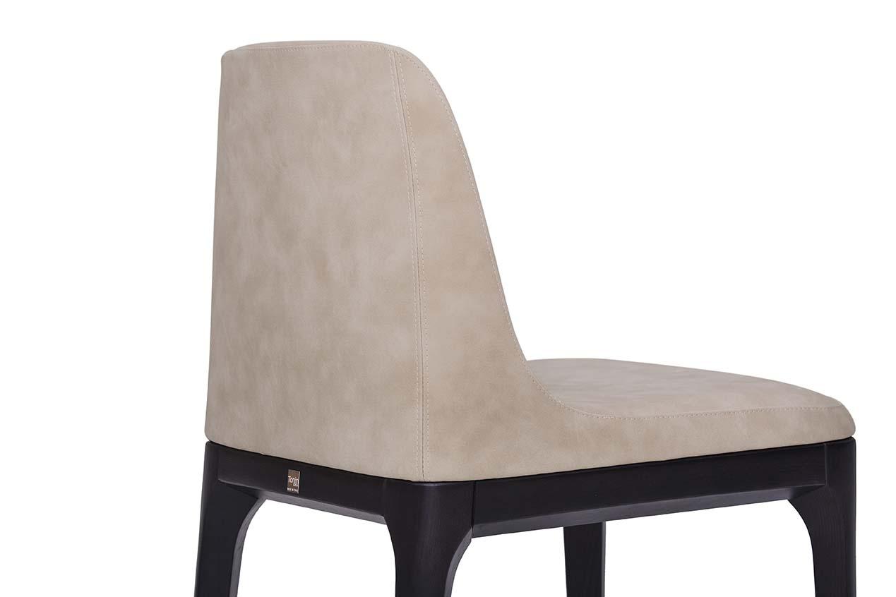 GILDA Upholstered leather chair