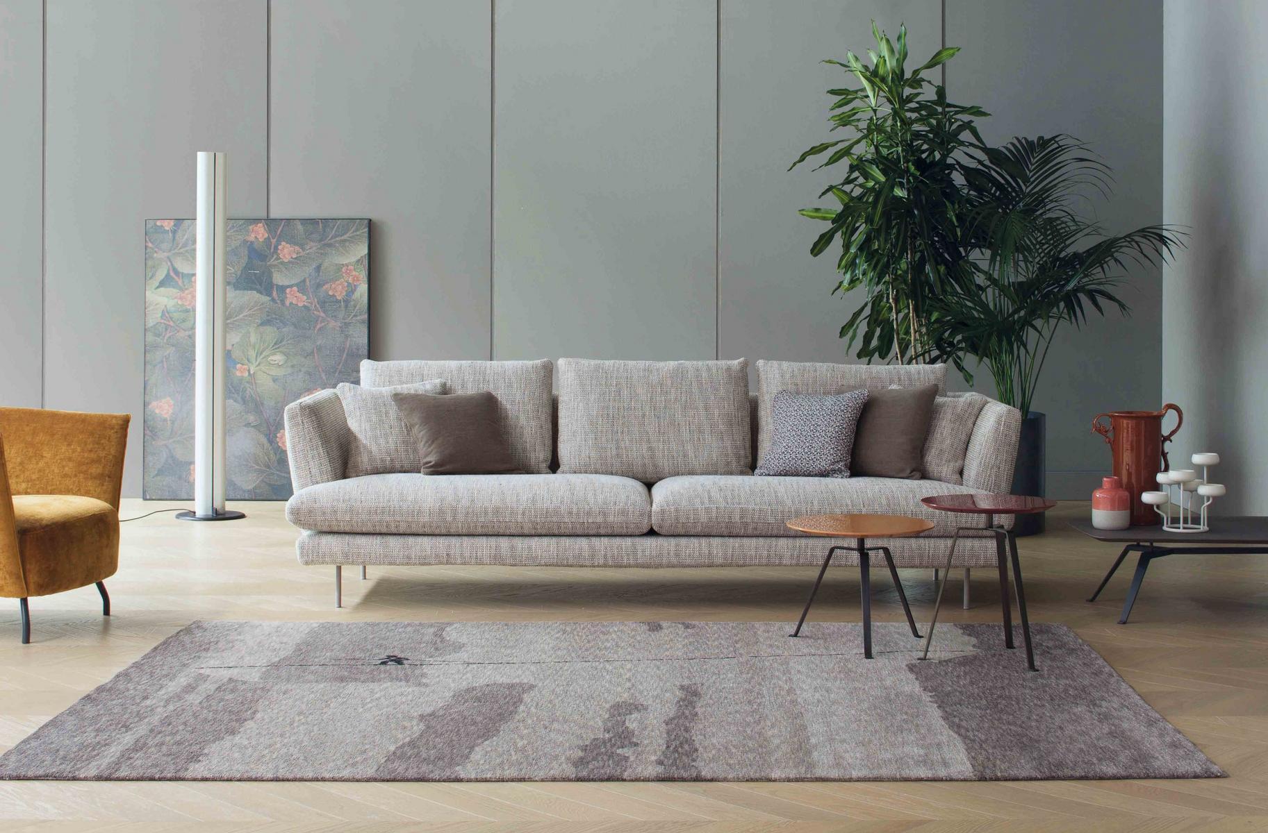 LARS Sofa with removable cover