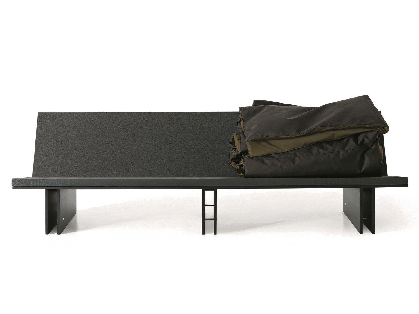 KNP Polyurethane sofa