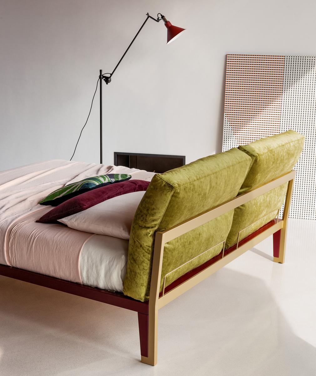 MOGLIE E MARITO Double bed with upholstered headboard
