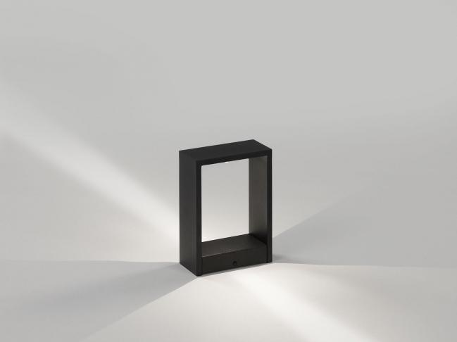ELBO BRIDGE LED metal bollard light