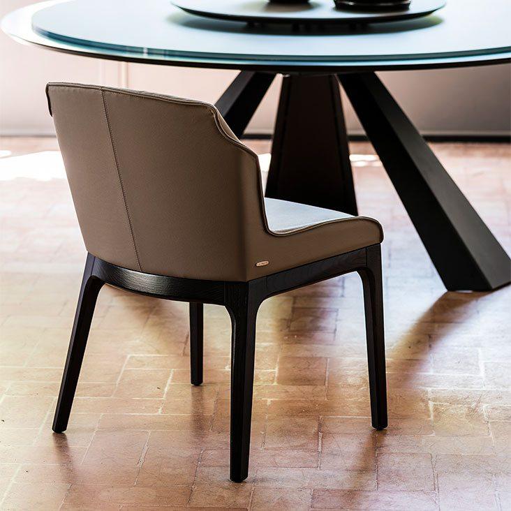 MUSA Leather chair