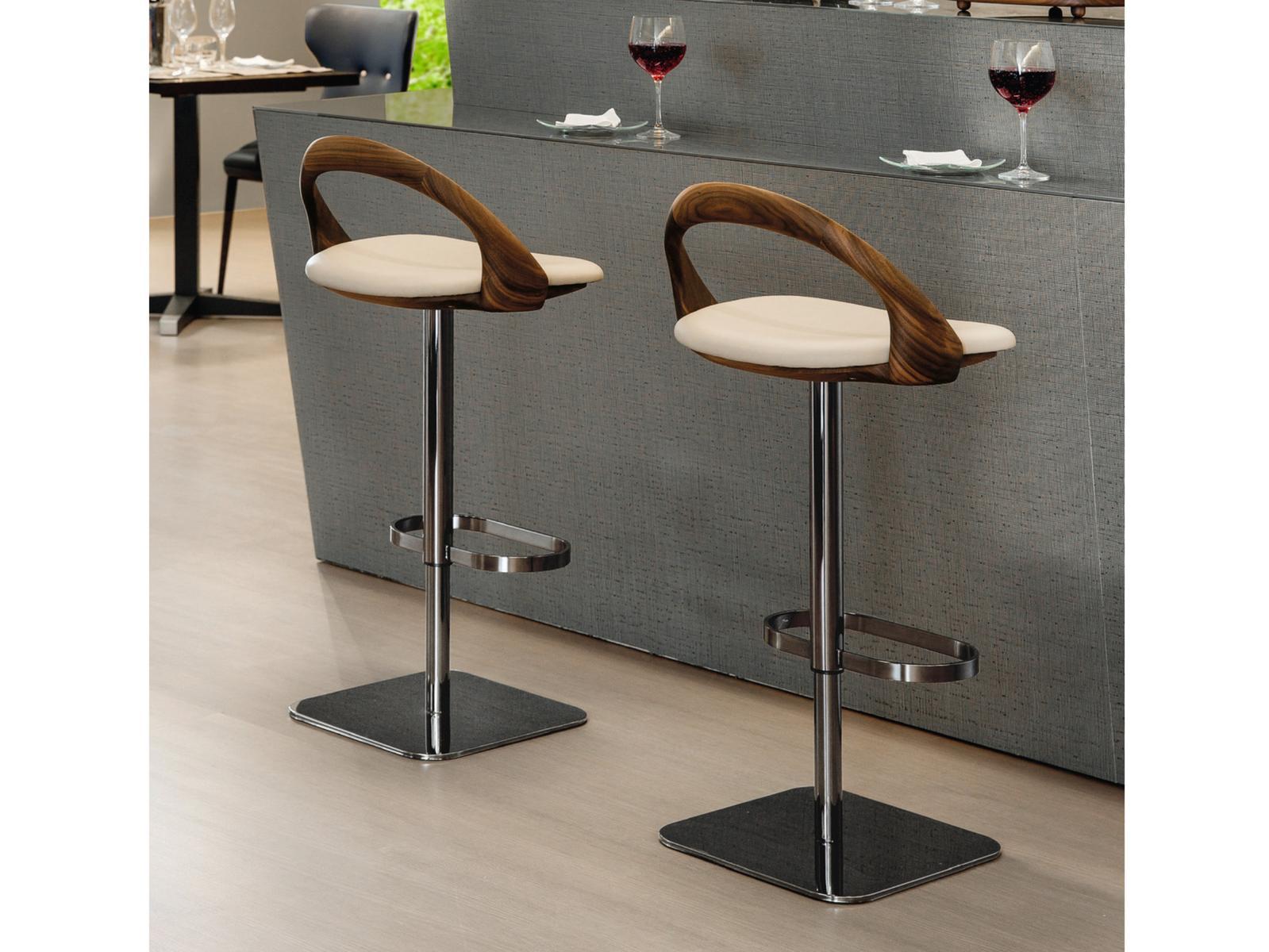 ESTER Swivel metal stool with back in walnut