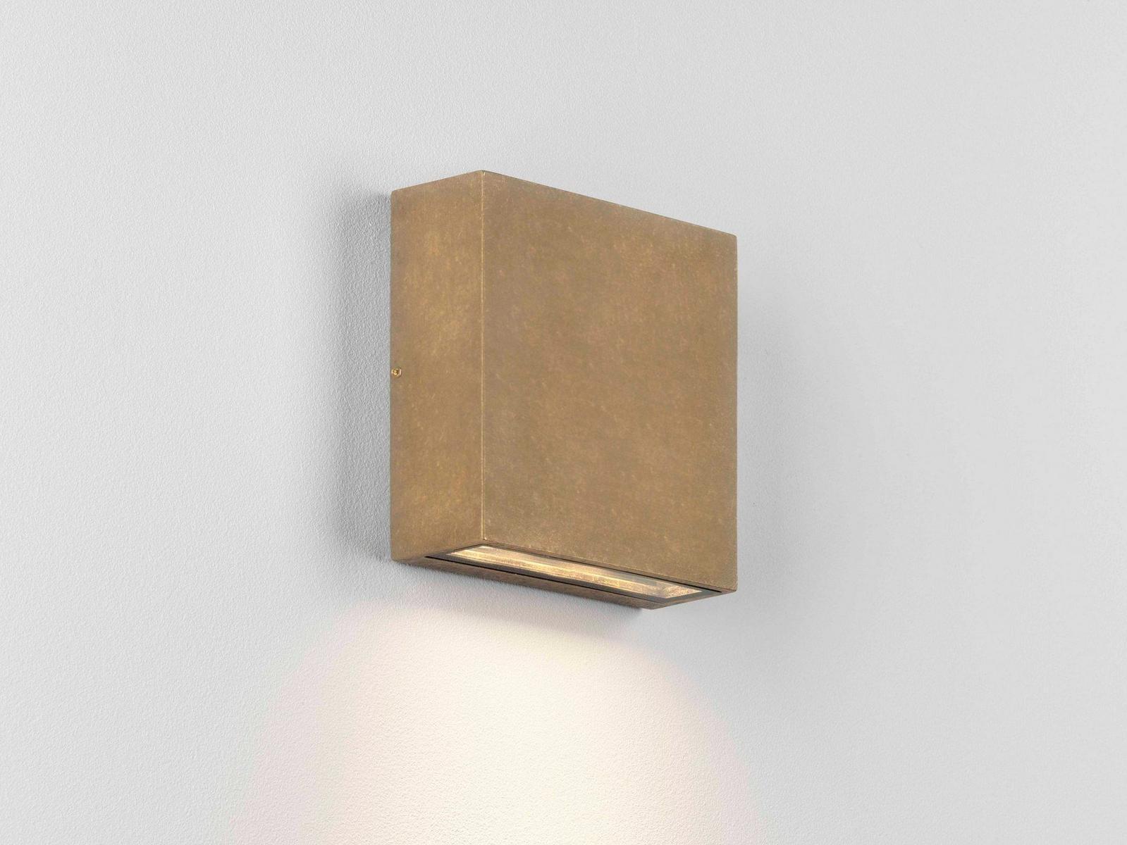 ELIS COASTAL SINGLE LED brass outdoor wall lamp