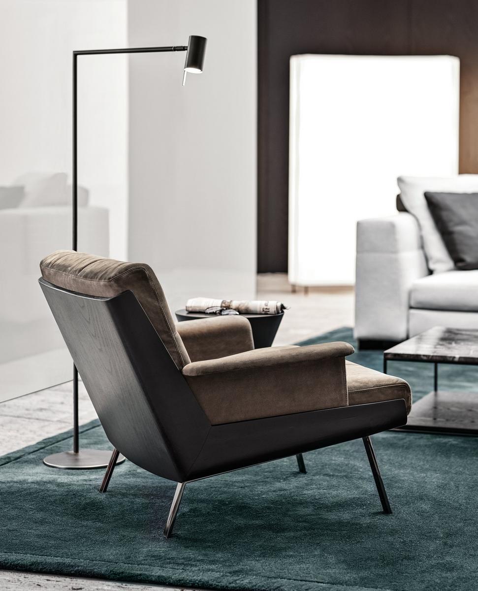 DAIKI Leather armchair with armrests