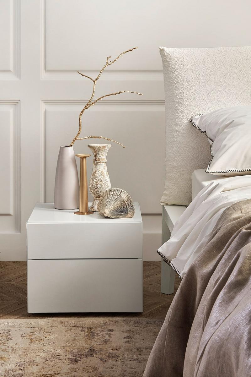 ANDREA Wooden bedside table with drawers