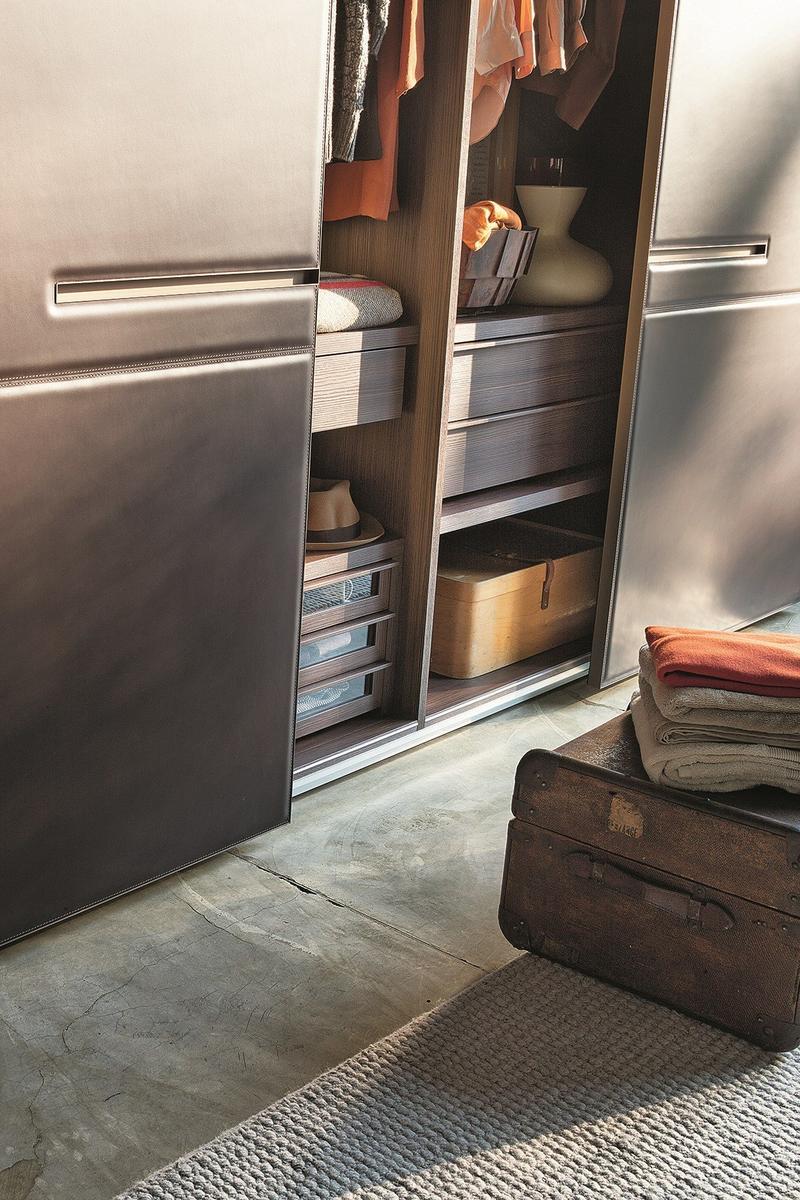 WARM Wardrobe with sliding doors custom