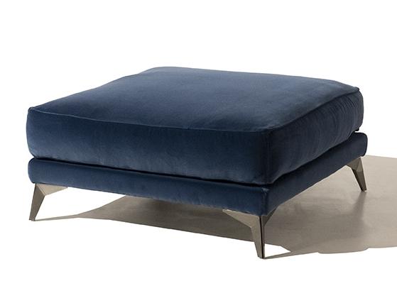 TESLA Square velvet pouf