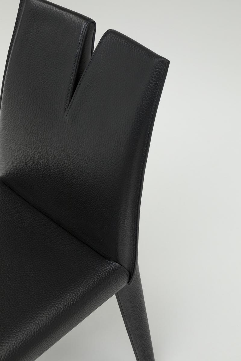 CUTTER Upholstered tanned leather chair