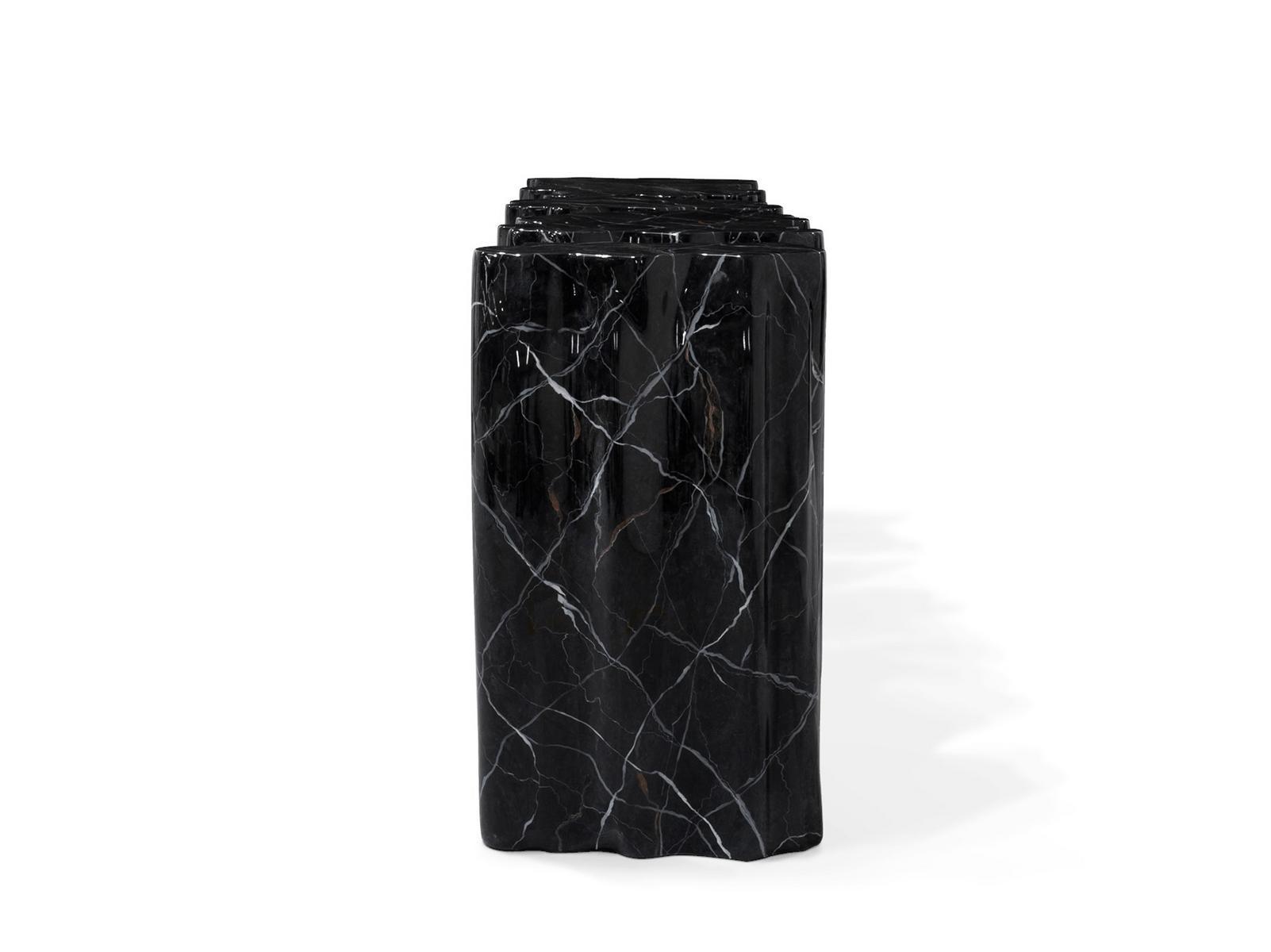 MONOCHROME FAUX-MARBLE Resin console table