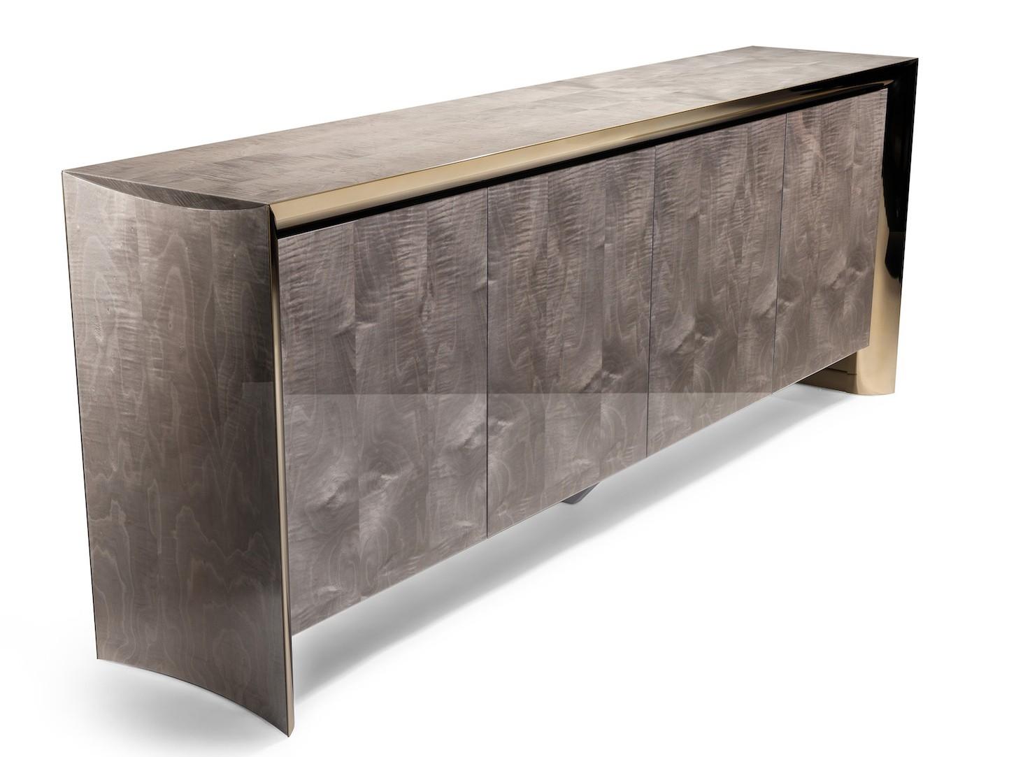 HAMILTON Wooden sideboard with integrated lighting