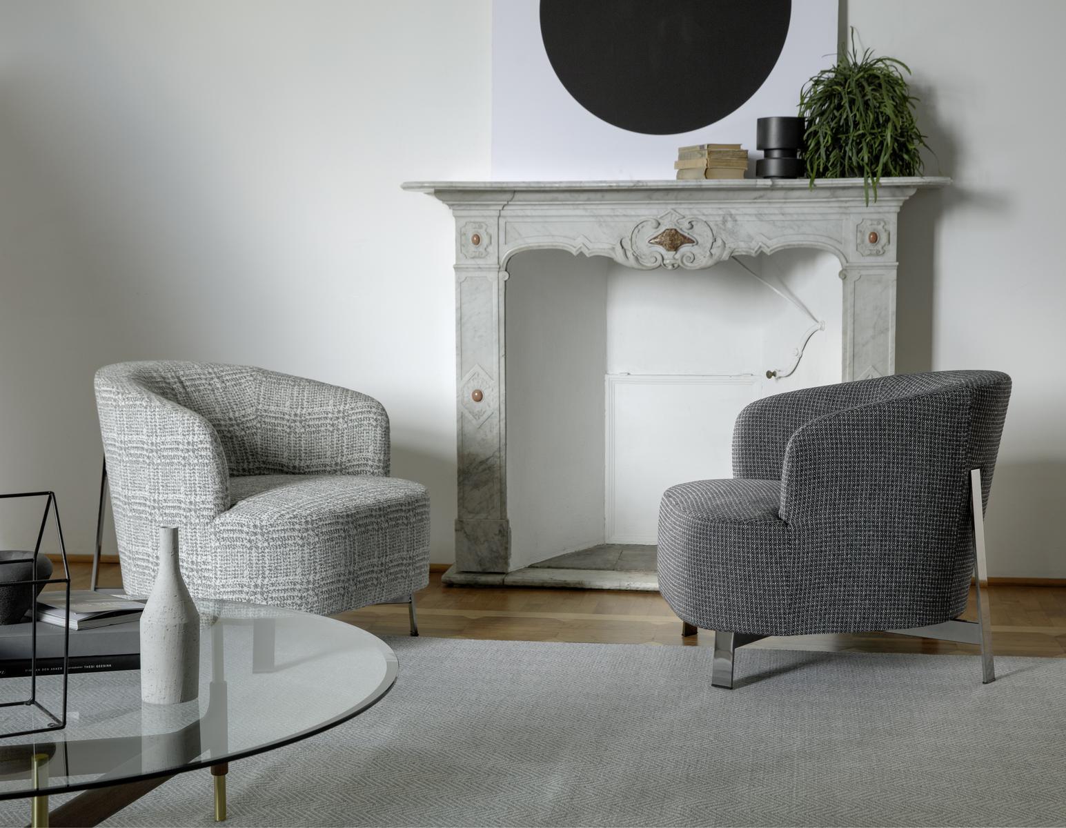 COPINE Velvet armchair and bronzed brass base