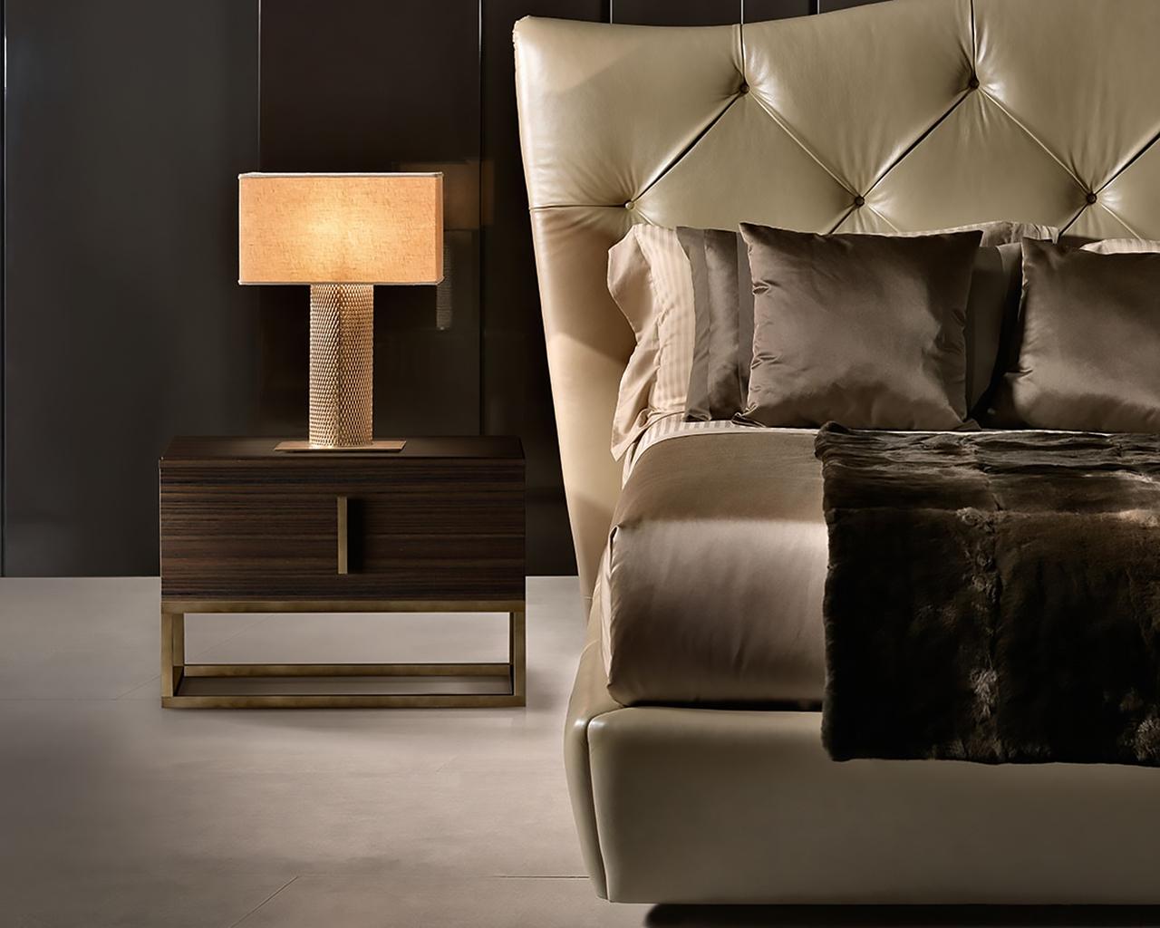 MILANO Rectangular metal bedside table with drawers