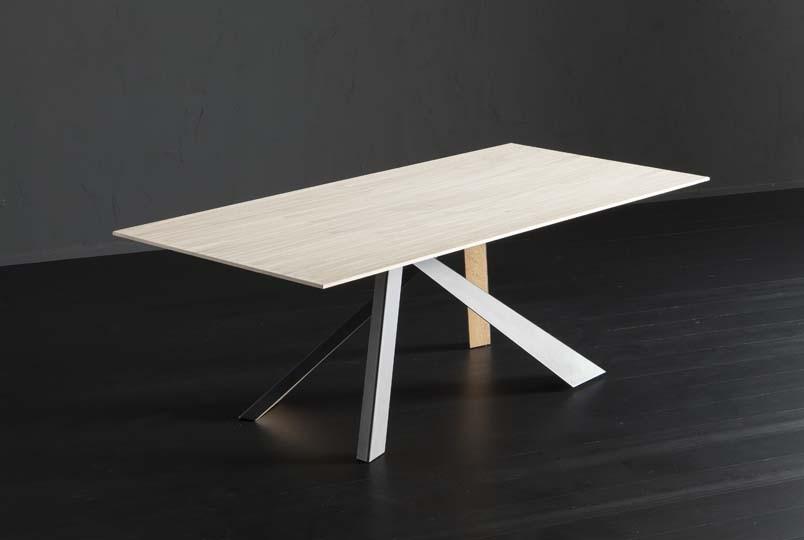 BARCELLONA + METAL/LEGNO Rectangular oak dining table