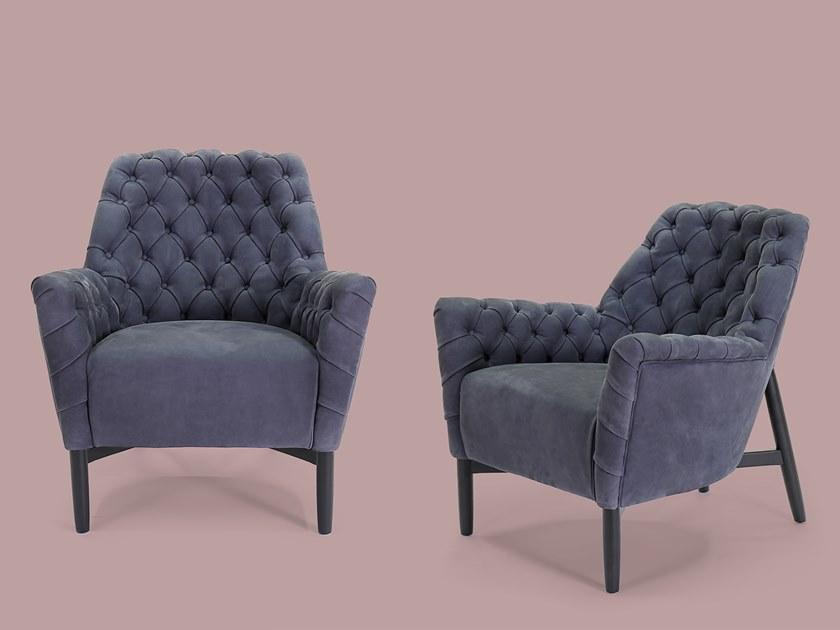 EVE CAPITONNÉ Nabuk armchair