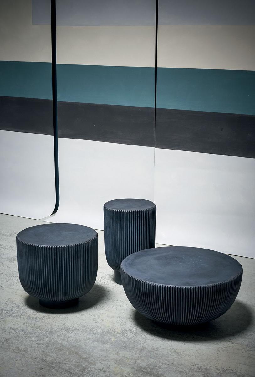 JUNO Round cement coffee table