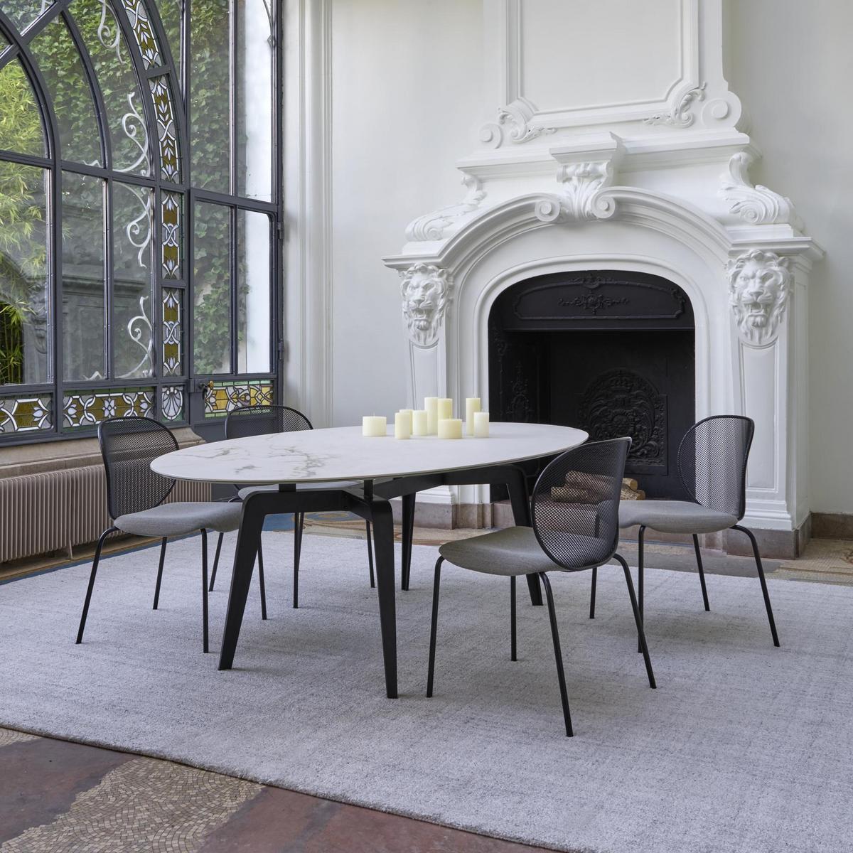 ODESSA Oval dining table with porcelain stoneware top marble effect