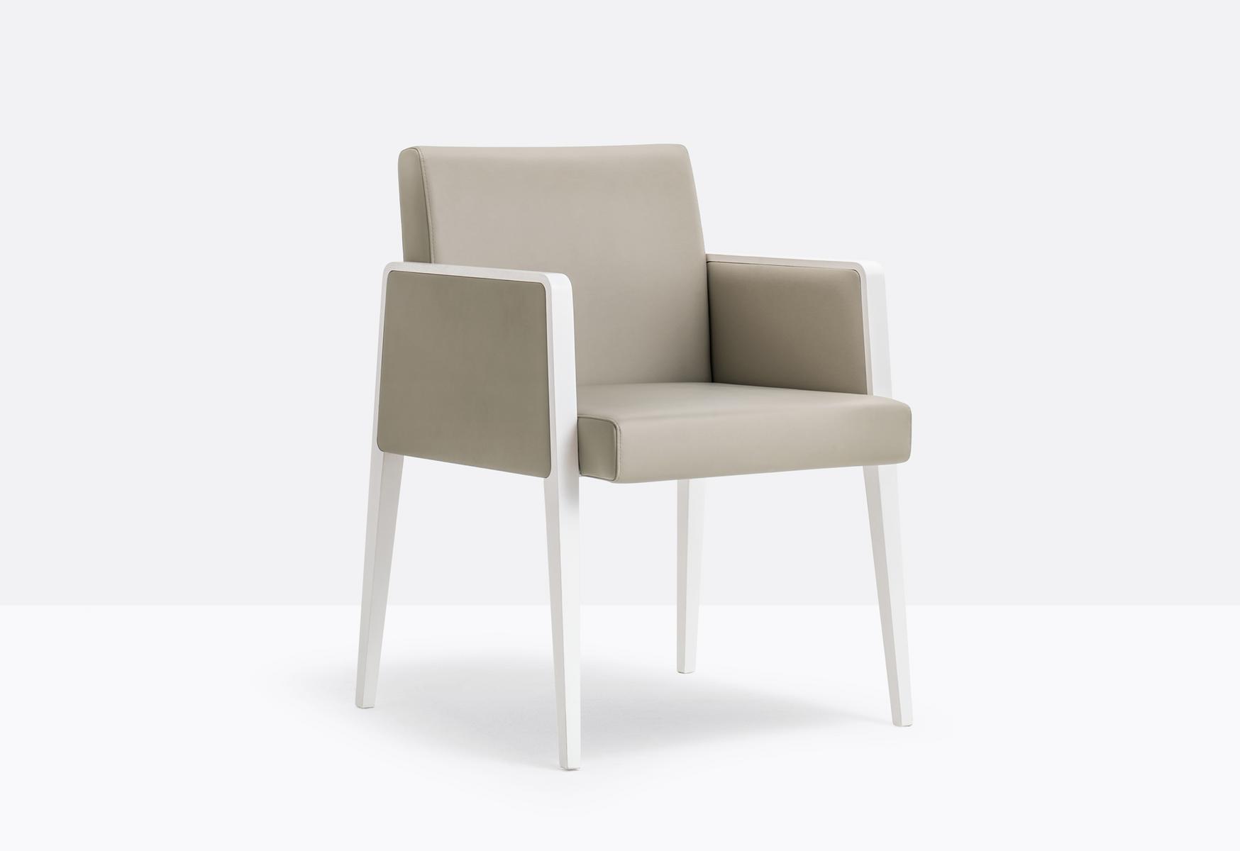 JIL 525 Easy chair with armrests