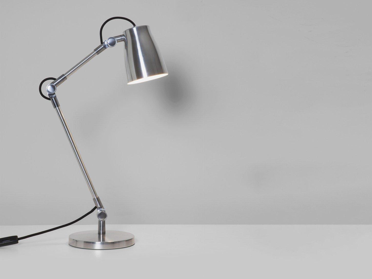 ATELIER DESK BASE LED aluminium desk lamp