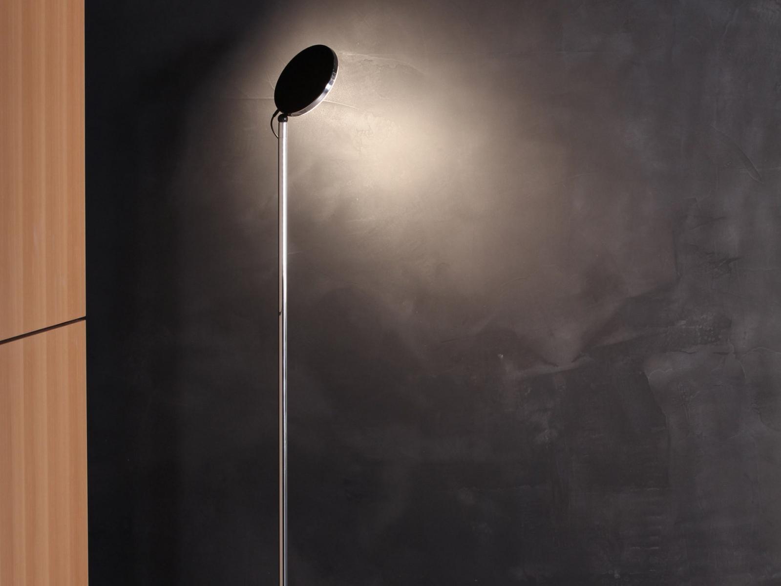 AVVENI FLOOR LED aluminium floor lamp with dimmer