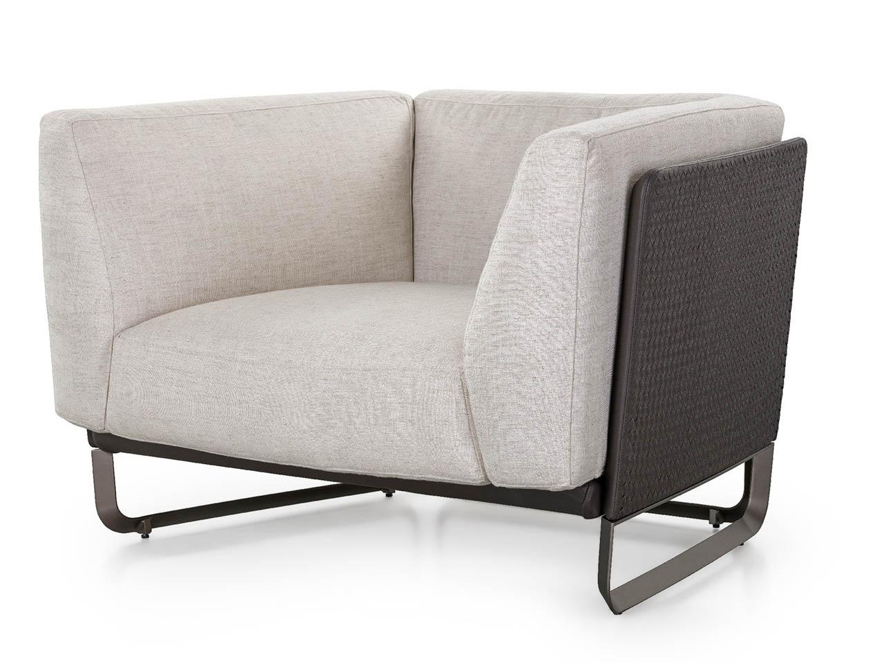 MILANO Armchair with armrests