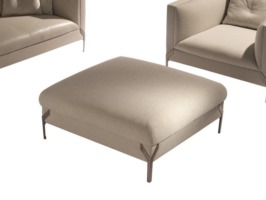 JAMBOREE Square fabric pouf