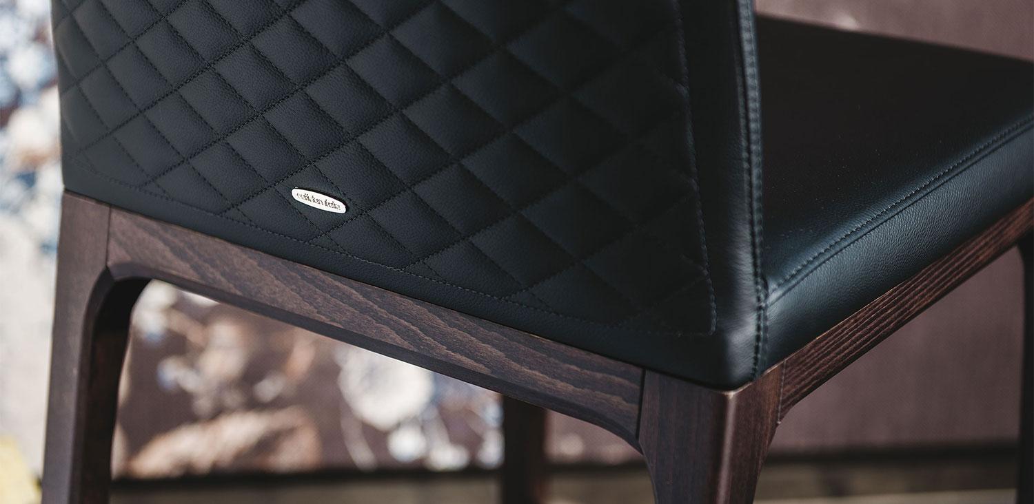 ARCADIA COUTURE Leather bar chair