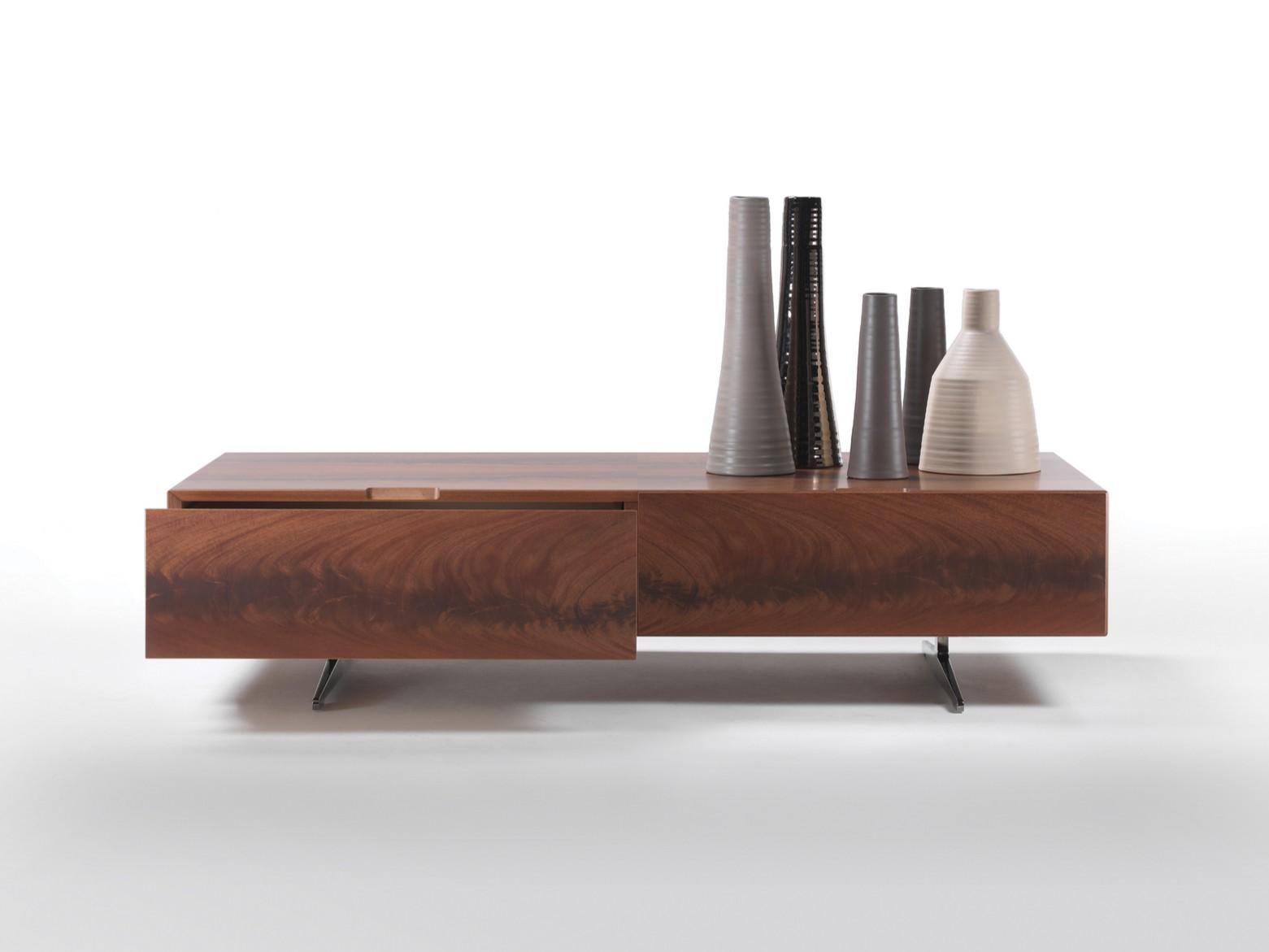 PIUMA Low mahogany coffee table with storage space