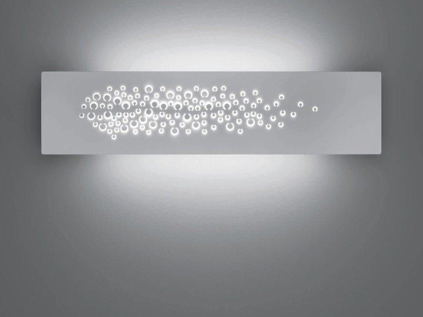 ISLET Metal wall light