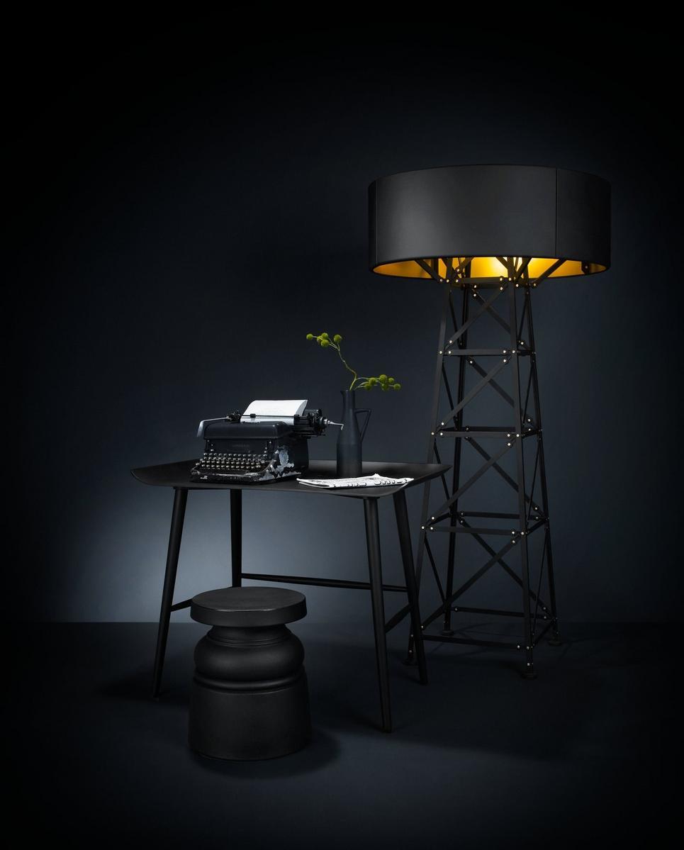 CONSTRUCTION Aluminium floor lamp with dimmer