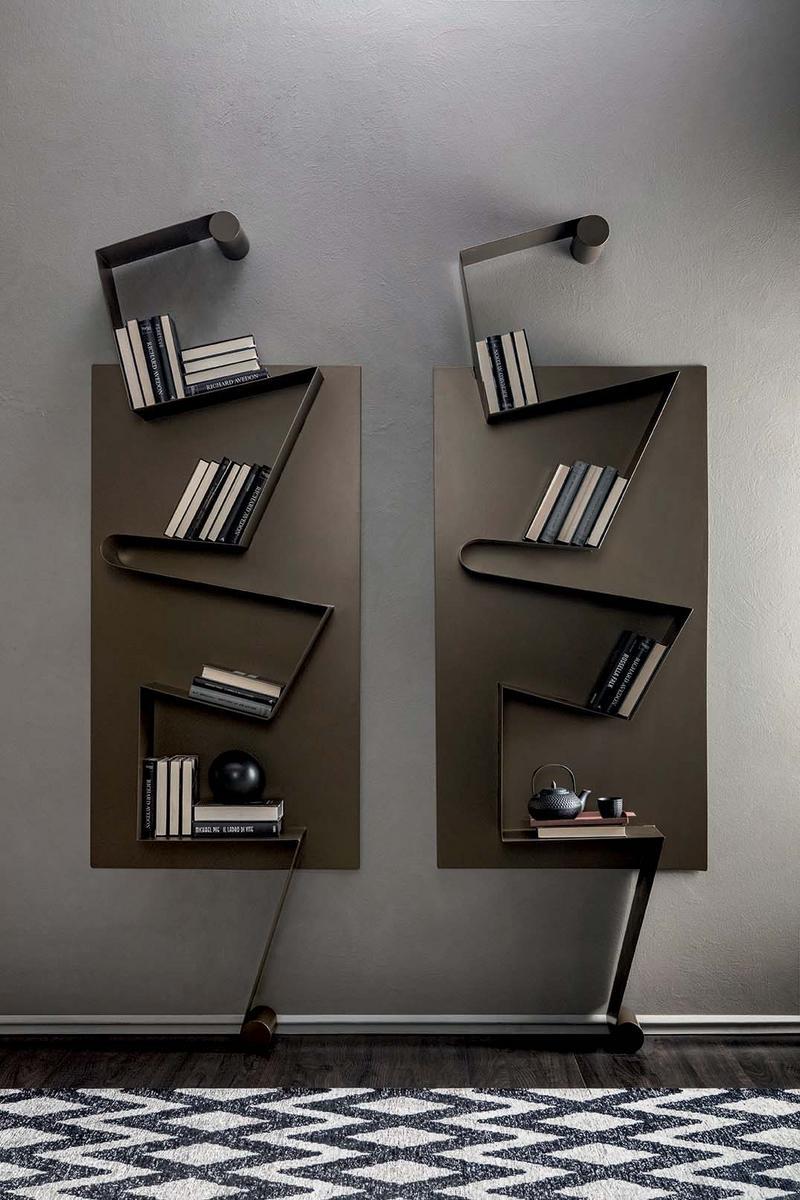 NOTA Wall-mounted metal bookcase