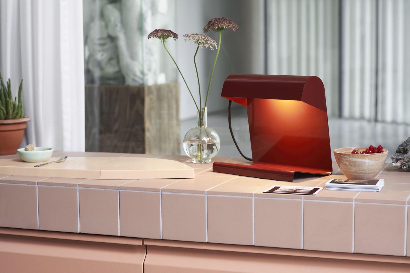 LAMPE DE BUREAU LED plate table lamp