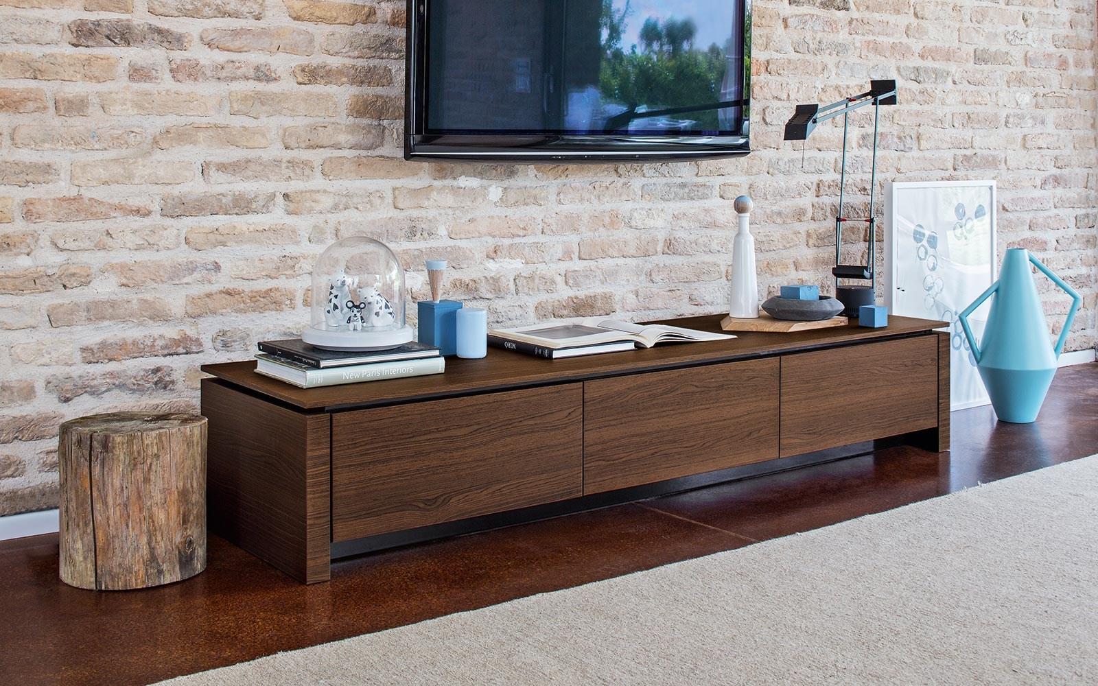 MAG Low TV cabinet with flap doors