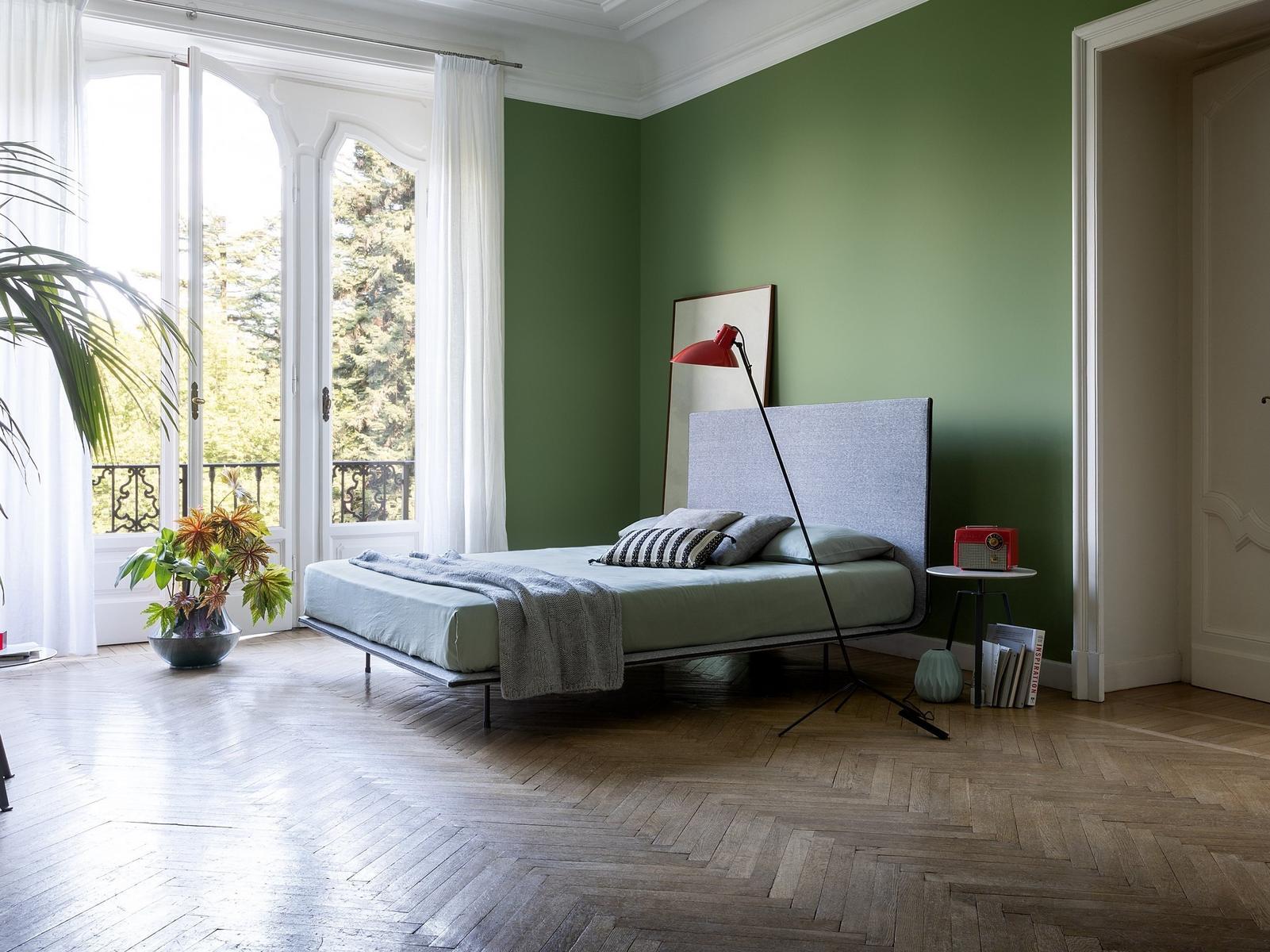 THIN Double bed with removable cover
