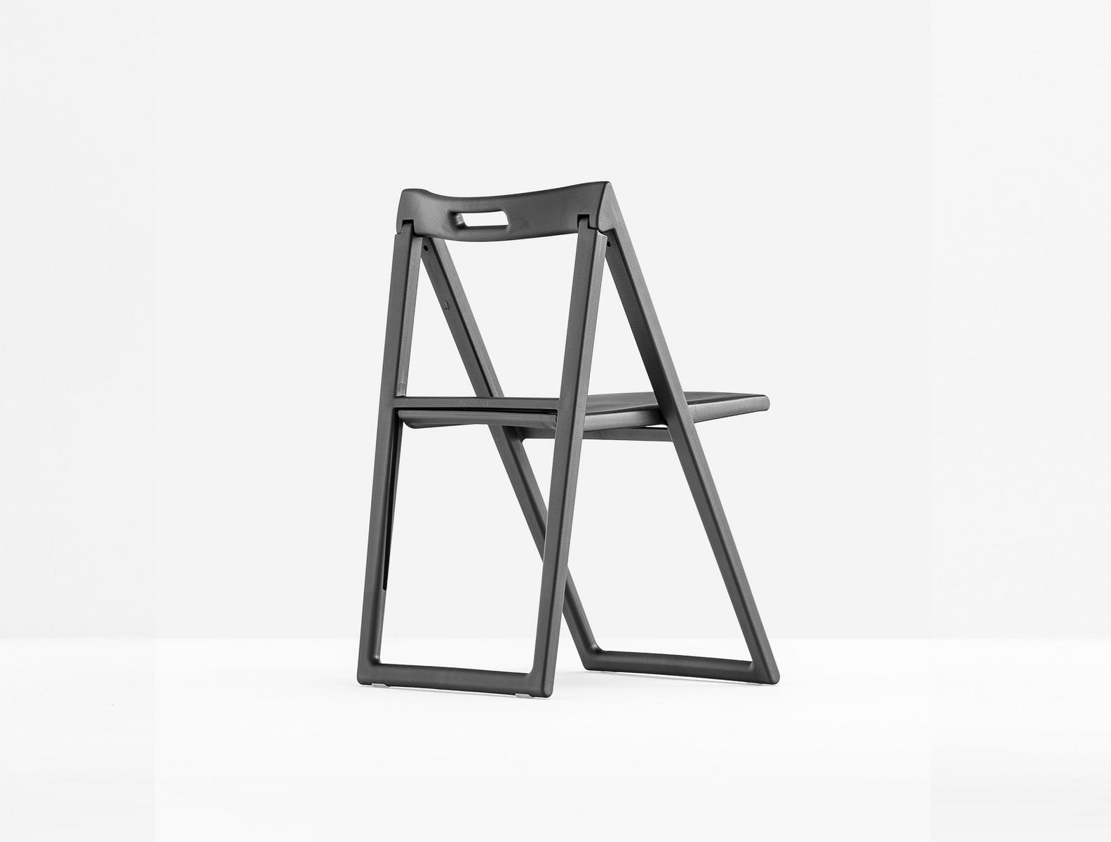 ENJOY 460 Folding polypropylene chair