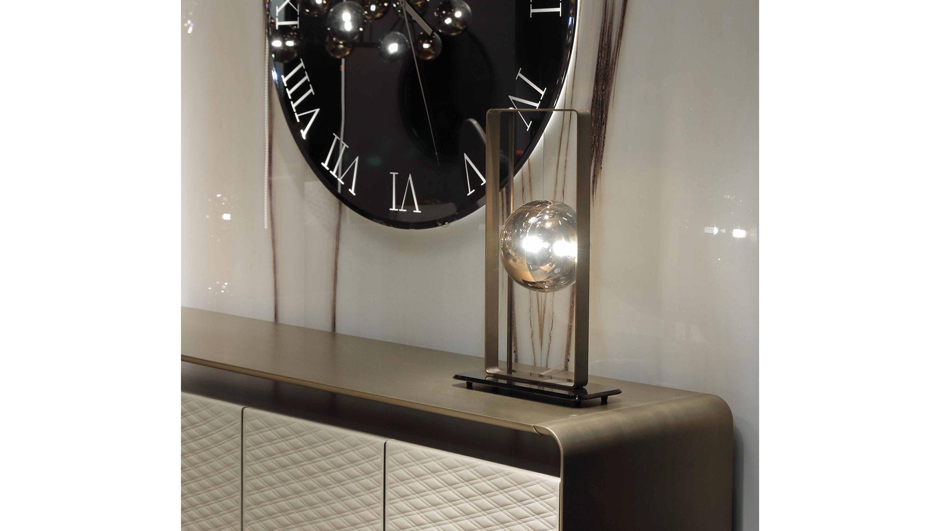 OH LED metal table lamp