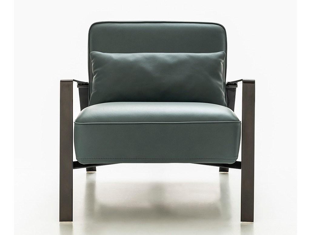 RHO Leather armchair with armrests