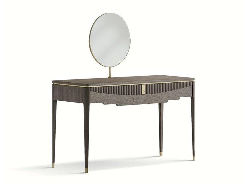 7377 Wooden dressing table