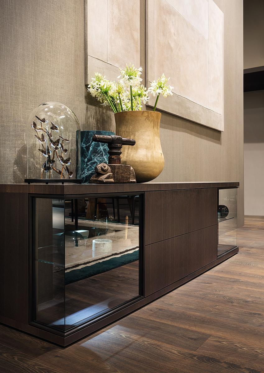 GLANCE Crystal sideboard