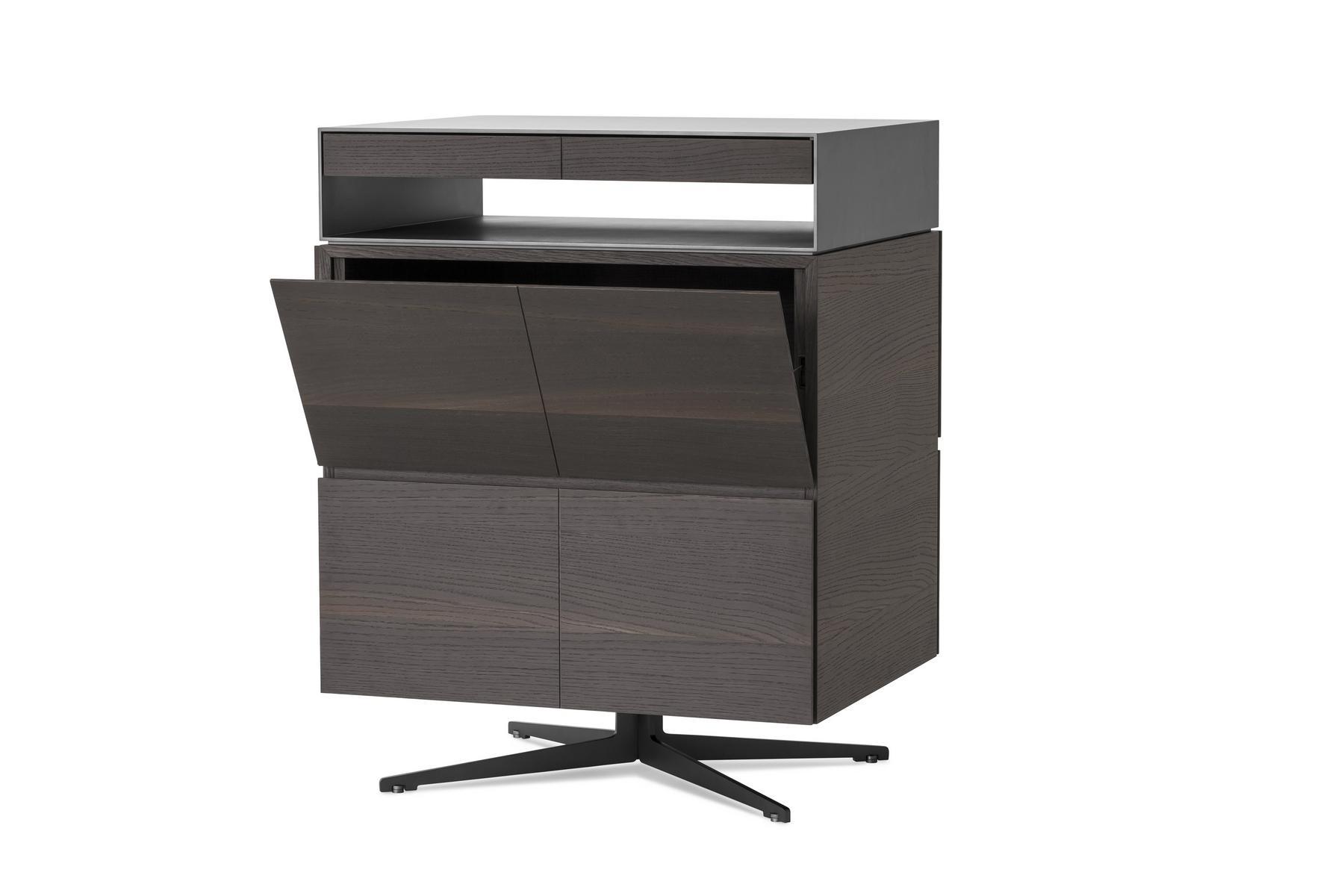 STEWARD Wooden highboard